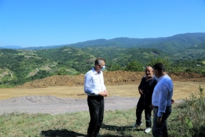 HAMİDİYE’DE FUTBOL SAHASININ YAPIMINA BAŞLANDI