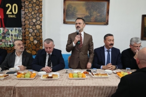 Gölcük’te Protokol ve Vatandaş Kestane Festivali’nde Buluştu