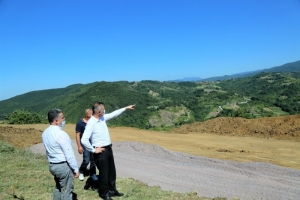 HAMİDİYE’DE FUTBOL SAHASININ YAPIMINA BAŞLANDI