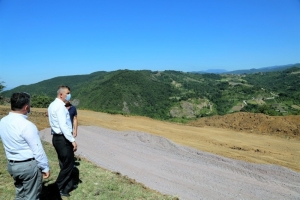 HAMİDİYE’DE FUTBOL SAHASININ YAPIMINA BAŞLANDI