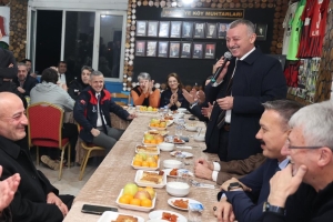 Gölcük’te Protokol ve Vatandaş Kestane Festivali’nde Buluştu